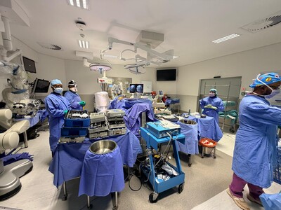 1st Team in South Africa to launch Medtronic MIS & ECOSYSTEM.